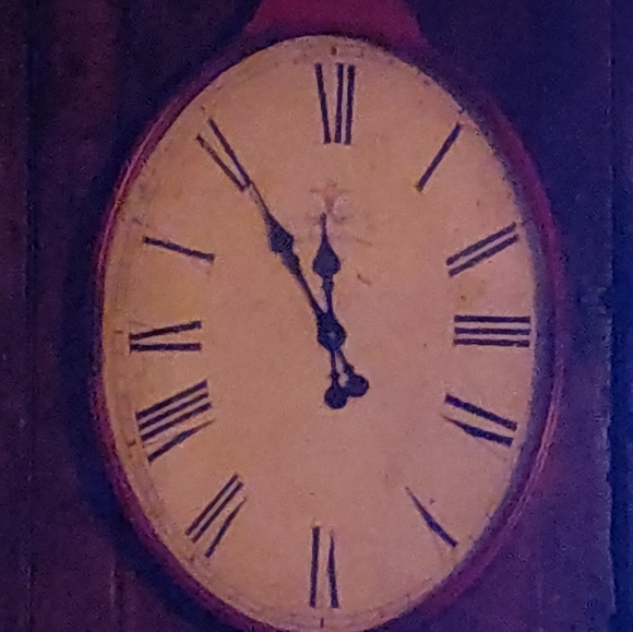 Meet your Posher, Melissa - Picture 2 of 3